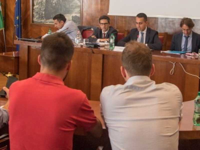 La riunione al ministero dello Sviluppo economico sui rider. Foto LaPresse