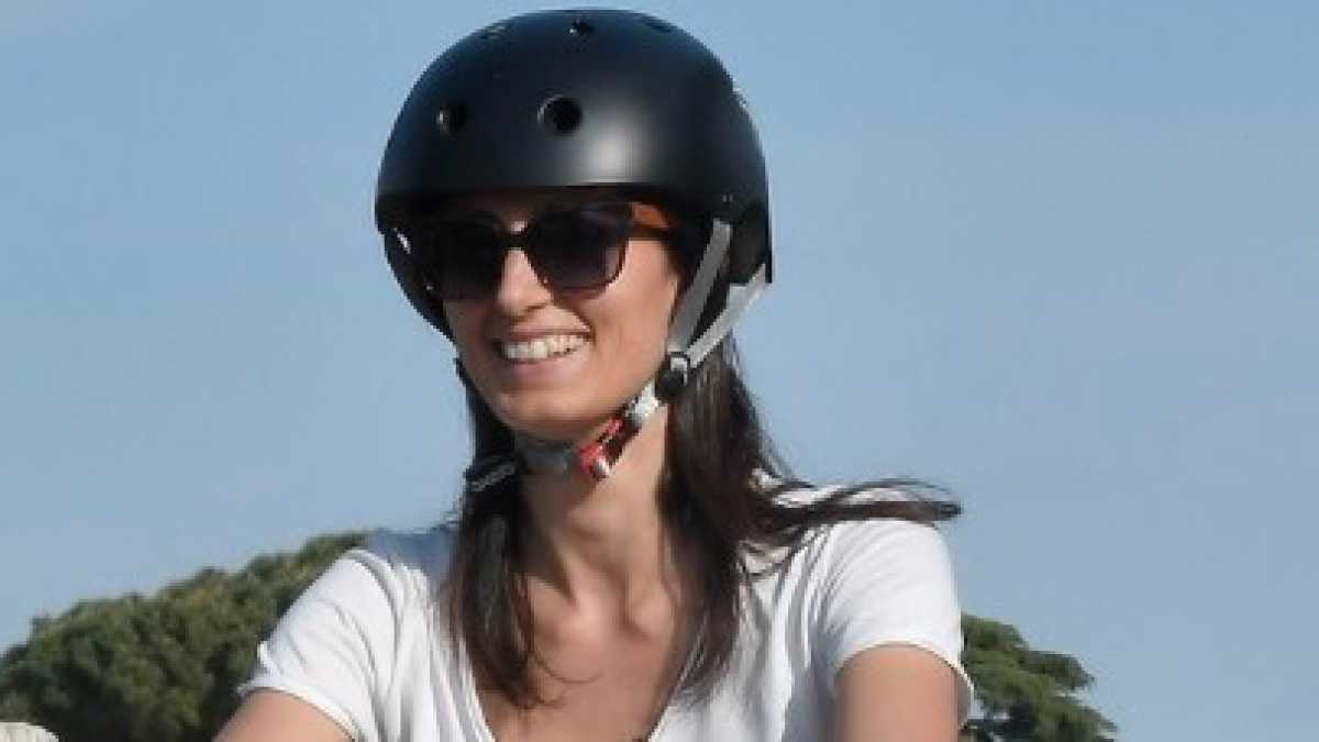 Immagine di La finta visita a sorpresa di Raggi ai cantieri della pista ciclabile