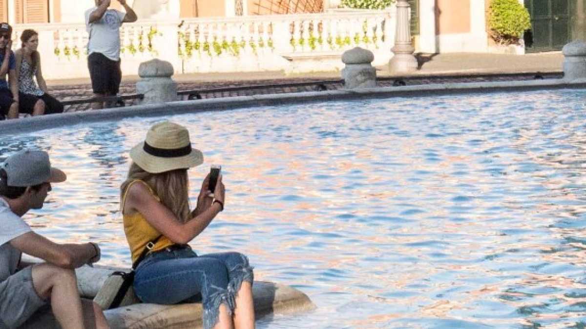 Immagine di Capitale con vista. Signore inglesi che salvano il turismo