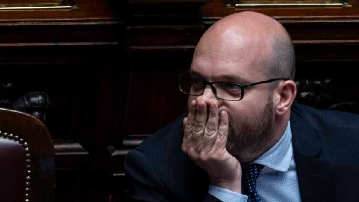 Immagine di Fontana provoca sulla legge Mancino, ma sulla natalità ha proposte interessanti