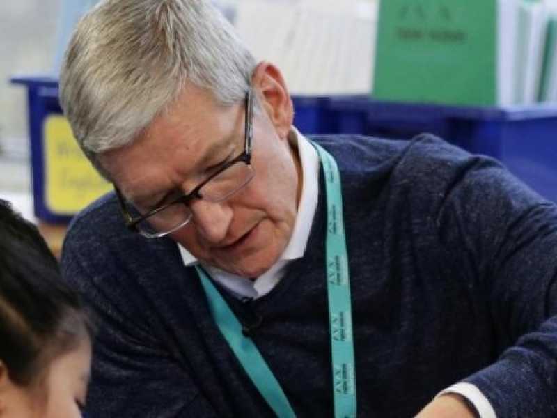 Tim Cook (foto LaPresse)