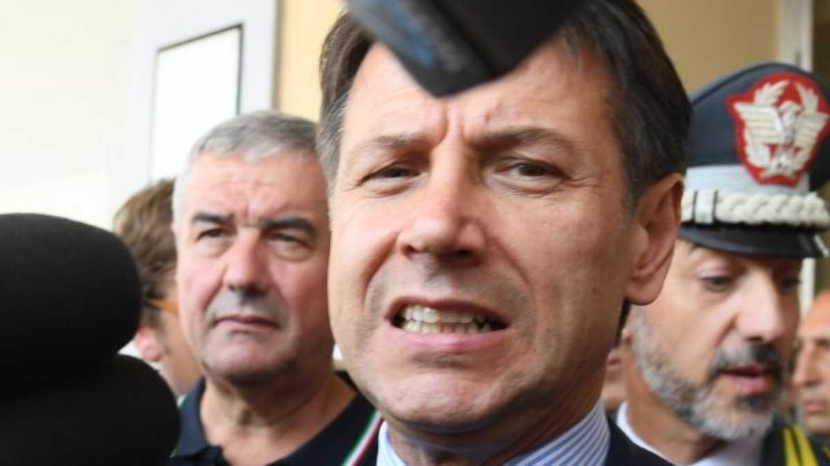 Immagine di Conte non risponde sui vaccini