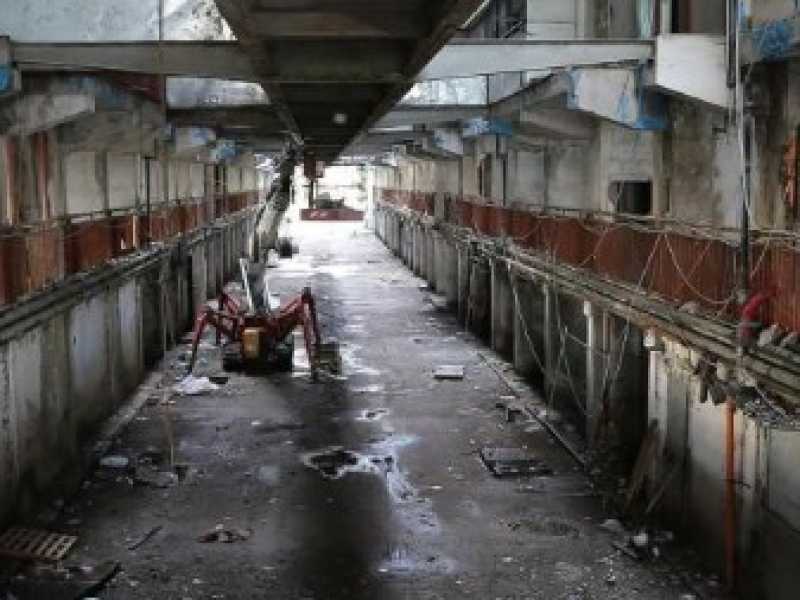 Un'immagine delle vele di Scampia (foto LaPresse)