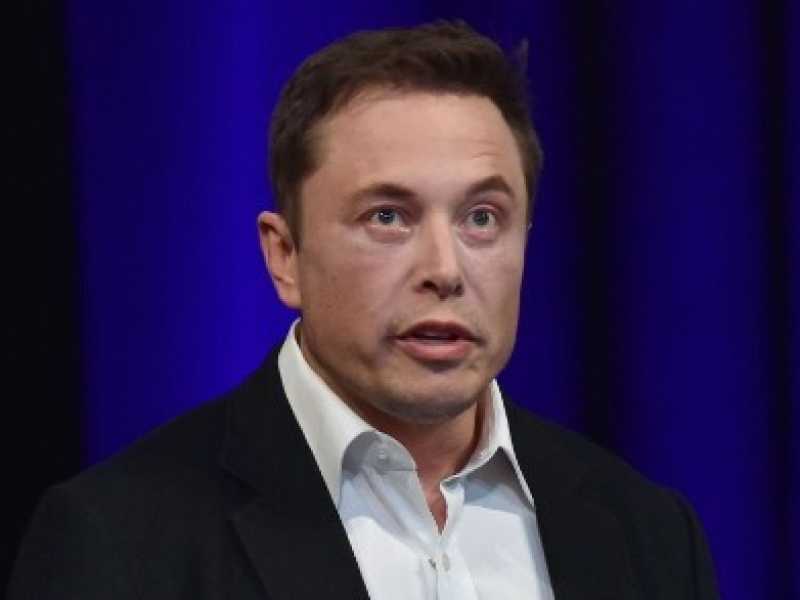 Il ceo di Tesla Elon Musk ha avuto un comportamento arrogante e strafottente che ha danneggiato la sua azienda