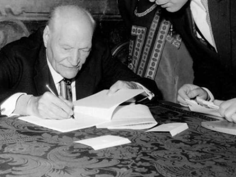 Il poeta Giuseppe Ungaretti nel 1968 (Foto Wikimedia Commons)