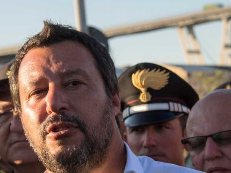 Matteo Salvini in visita a Genova. Foto LaPresse