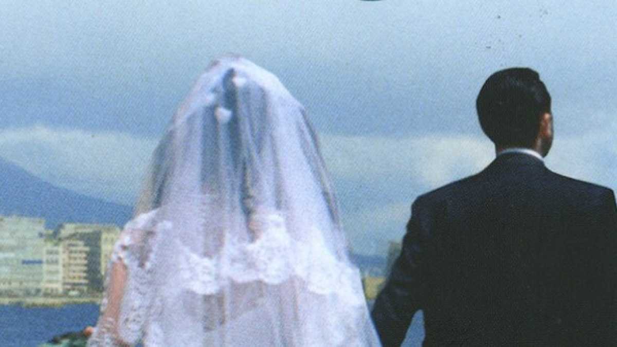 Immagine di Perché l’ammirazione mondiale per Elena Ferrante ha bisogno di un asterisco