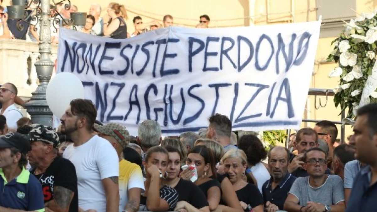 Immagine di Funerali di uno Stato