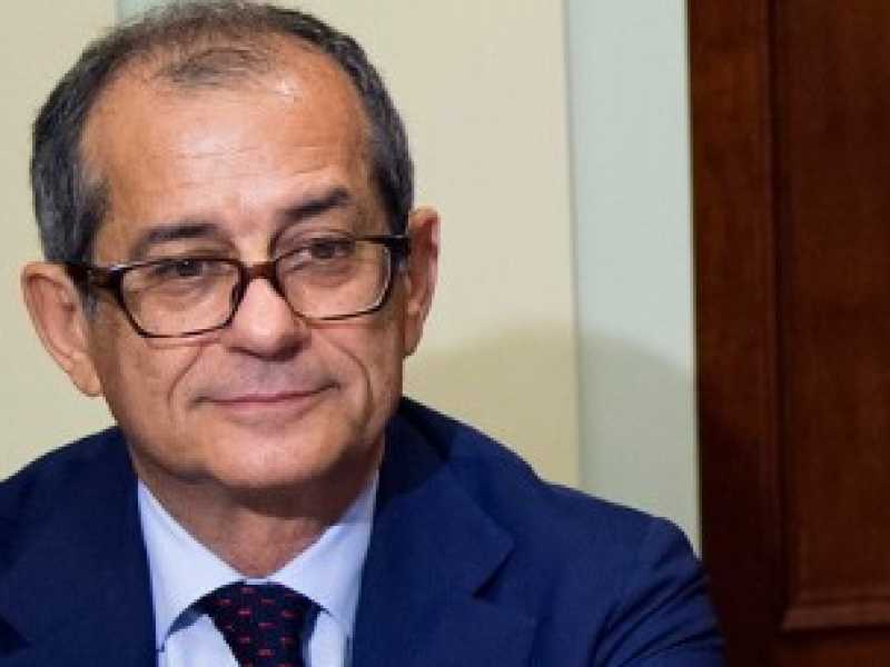 Il ministro dell'Economia Giovanni Tria (foto LaPresse)