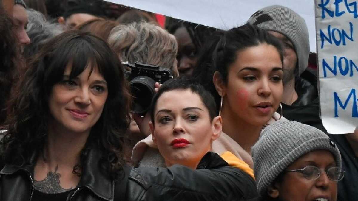 Immagine di La gogna del #metoo: morte ai molestatori