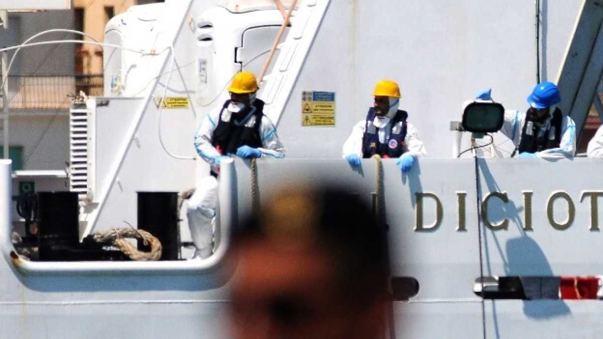 Immagine di La nave Diciotti divide il governo e la Grecia esce dal bailout