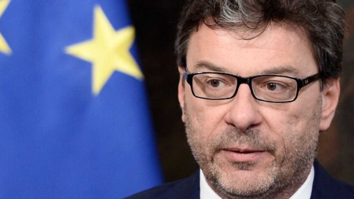 Immagine di La sfida di Giorgetti e l'addio della Grecia alla Troika. Di cosa parlare stasera a cena