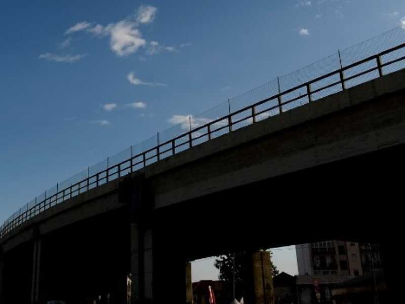 Il crollo del ponte Morandi ci deve spingere a investire di pi&ugrave; nelle grandi opere (Foto LaPresse)