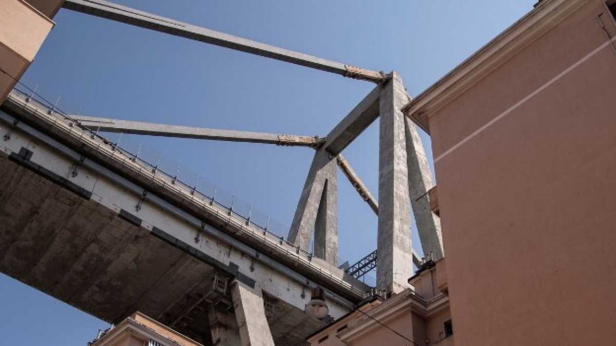 Immagine di Ponte Morandi e Ilva hanno in comune una cosa: lo stato gangster