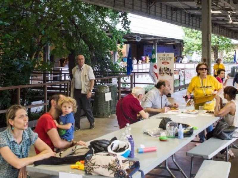 Milano, apertura festa dell'unit&agrave; dallo scalo farini PD (foto LaPresse)