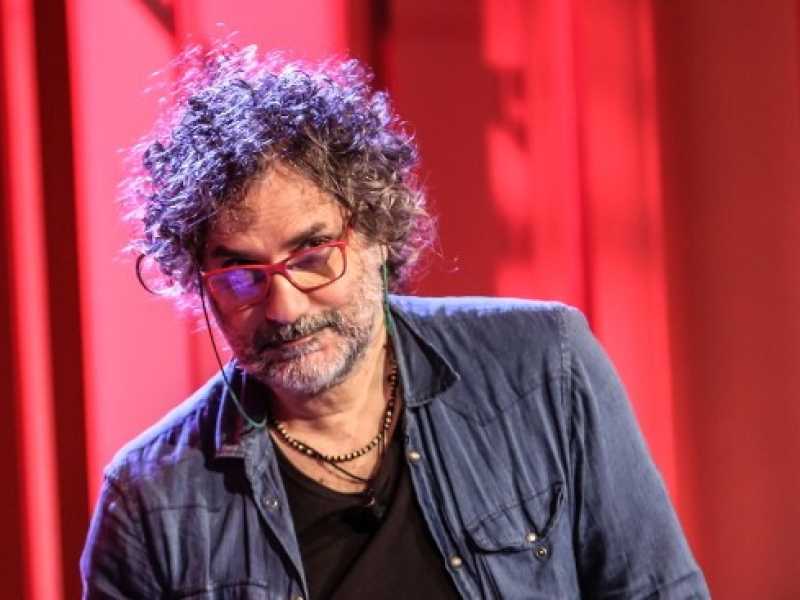 Makkox, fumetti contro l'imbecillità
