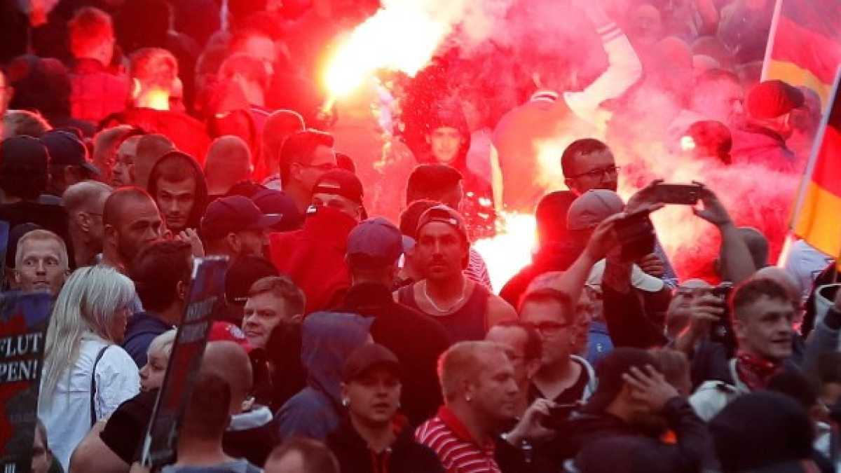 Immagine di Saluti nazi e complicità. Com’è che l’ultradestra spopola in Sassonia