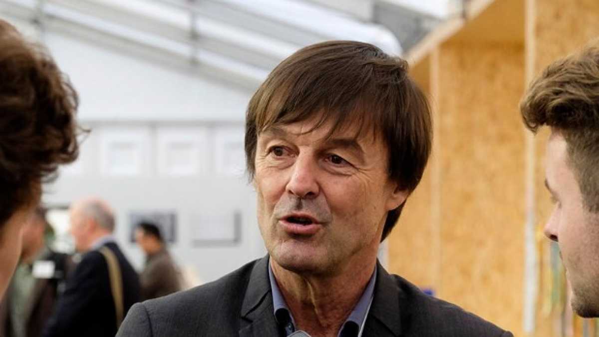 Immagine di Il ministro-star dell’Ambiente ha piantato Macron in diretta radio