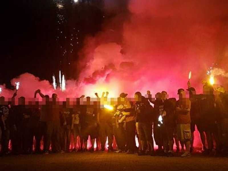Una foto di ultras dei Kaotic Chemnitz (foto via Facebook)