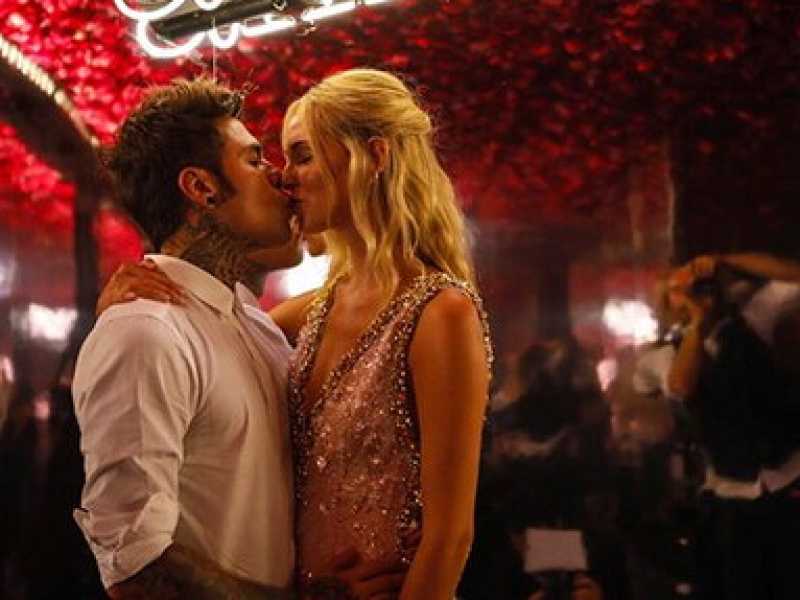 Fedez e Chiara Ferragni a Noto (foto Instagram)