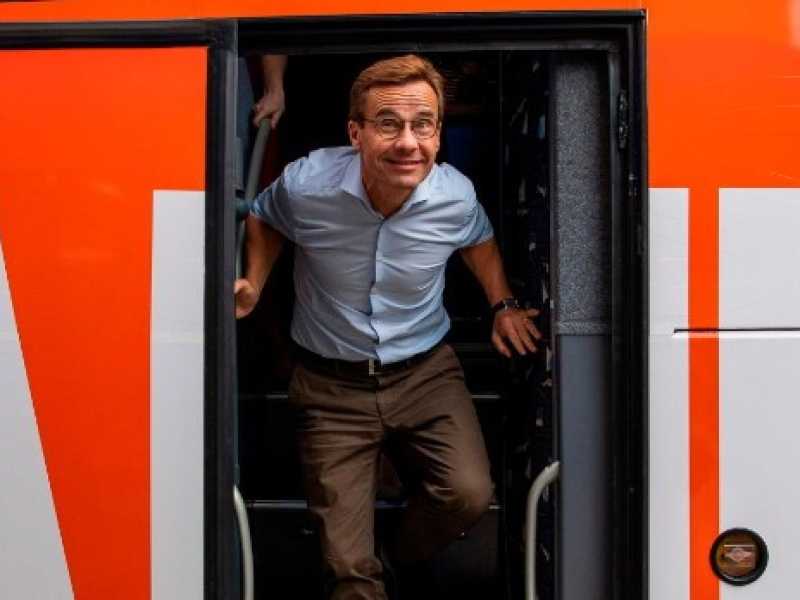 Il leader dei moderati svedesi Ulf Kristersson in un comizio elettorale a Uppsala (Foto LaPresse)