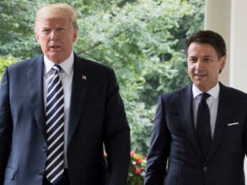 Donald Trump e il presidente del Consiglio italiano, Giuseppe Conte (foto LaPresse) 