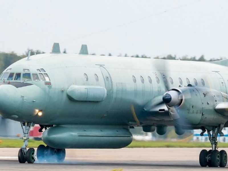 Un Ilyushin-20, il modello di aereo russo abbattuto nel Mediterraneo 