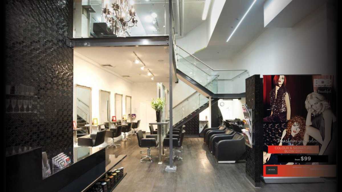 Immagine di Tagli e compleanni al Blow Dry bar