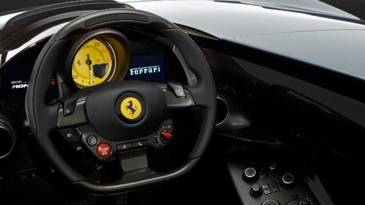 Immagine di L'altalena di Ferrari in Borsa sulla scia dell'ipo Aston Martin