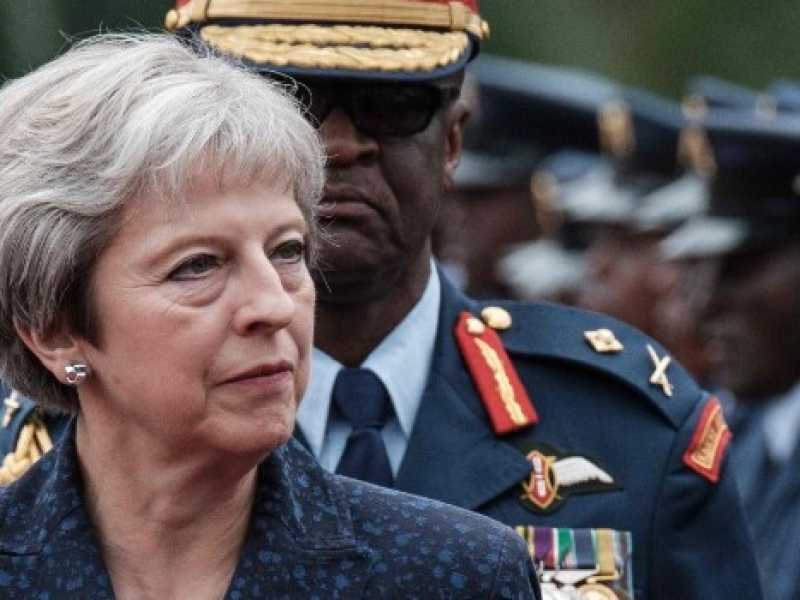 La premier britannica Theresa May ha detto che "bisogna essere orgogliosi di vivere nelle case popolari" (Foto LaPresse)