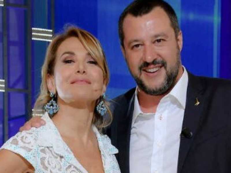 Matteo Salvini e Barbara D'Urso (foto LaPresse)