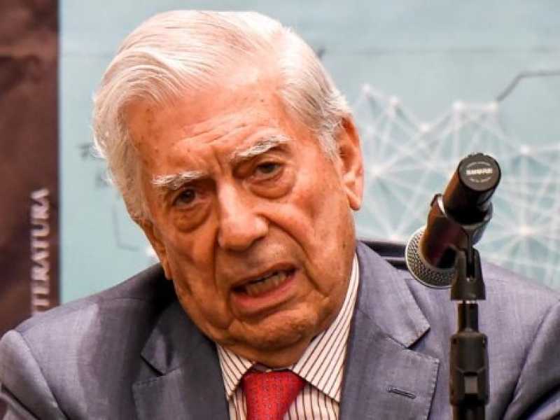  Mario Vargas Llosa (foto LaPresse)