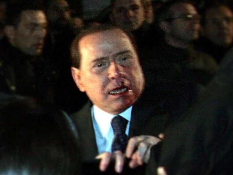 Berlusconi ferito in piazza Duomo