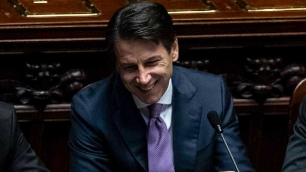 Immagine di Manifesto contro la politica on demand