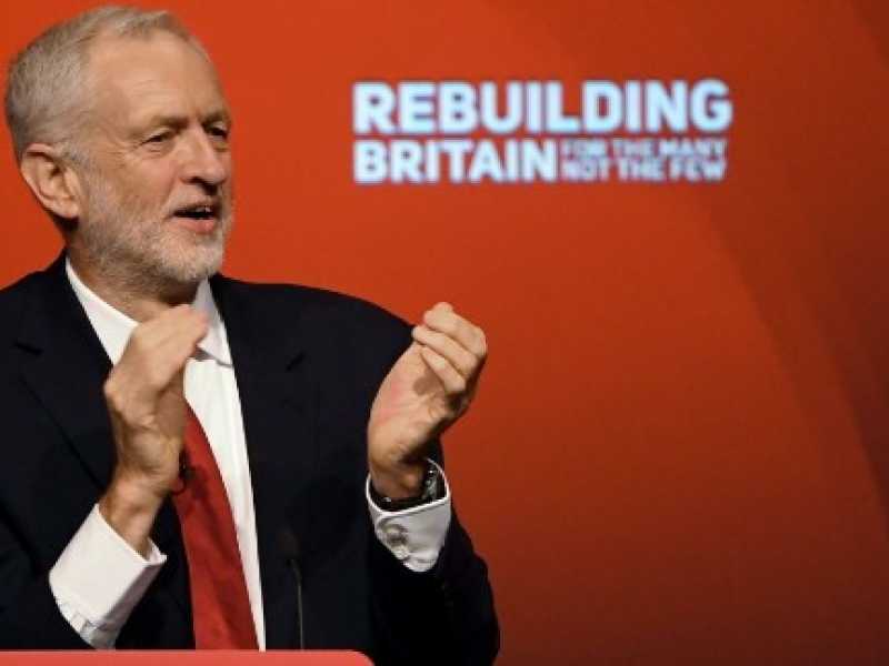 Jeremy Corbyn durante la conferenza laburista a Liverpool. Foto LaPresse