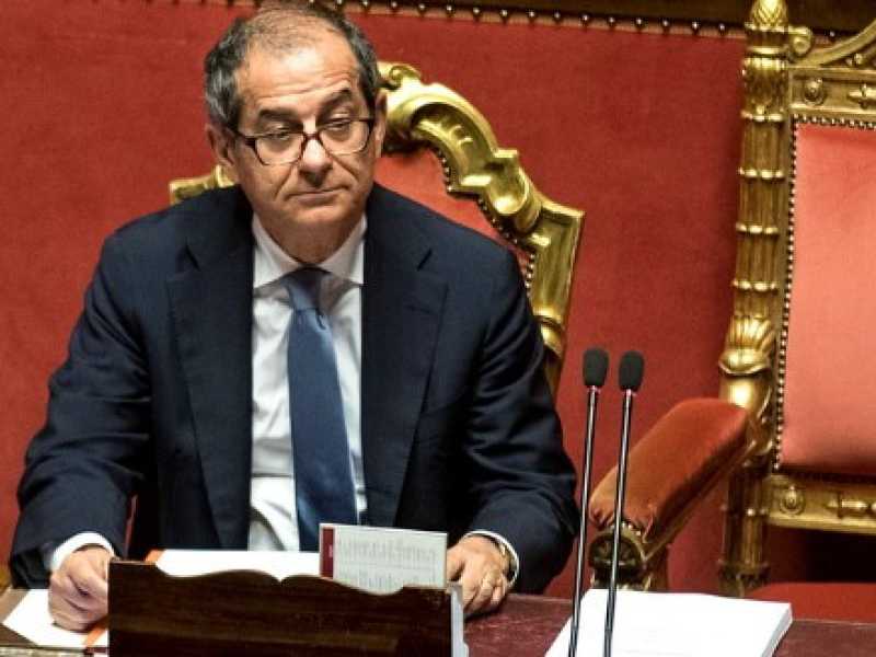Il ministro dell'Economia, Giovanni Tria (foto LaPresse)