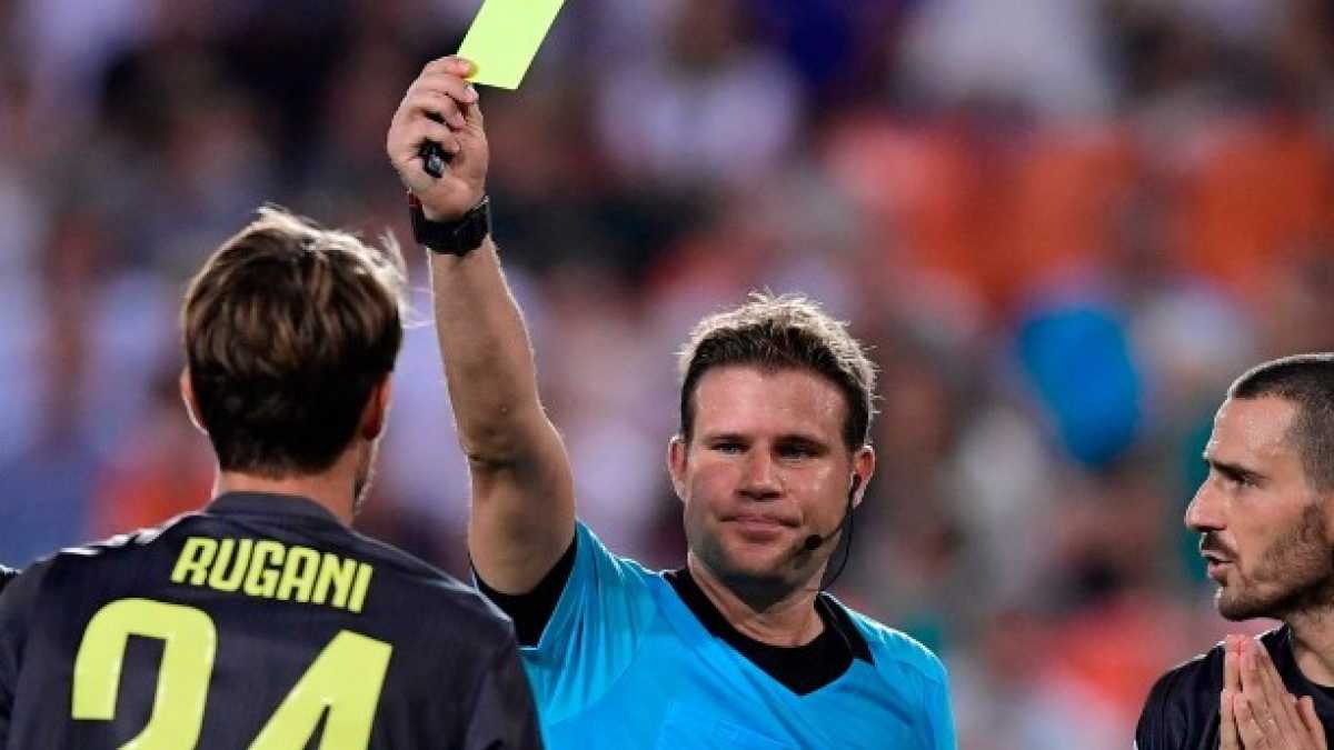 Immagine di L'Uefa dice sì al Var, ma il problema è che mancano gli arbitri di livello