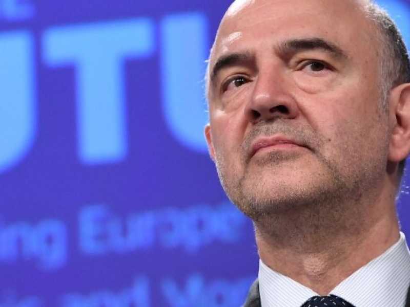 Il commissario europeo per gli Affari economici Pierre Moscovici (Foto LaPresse)