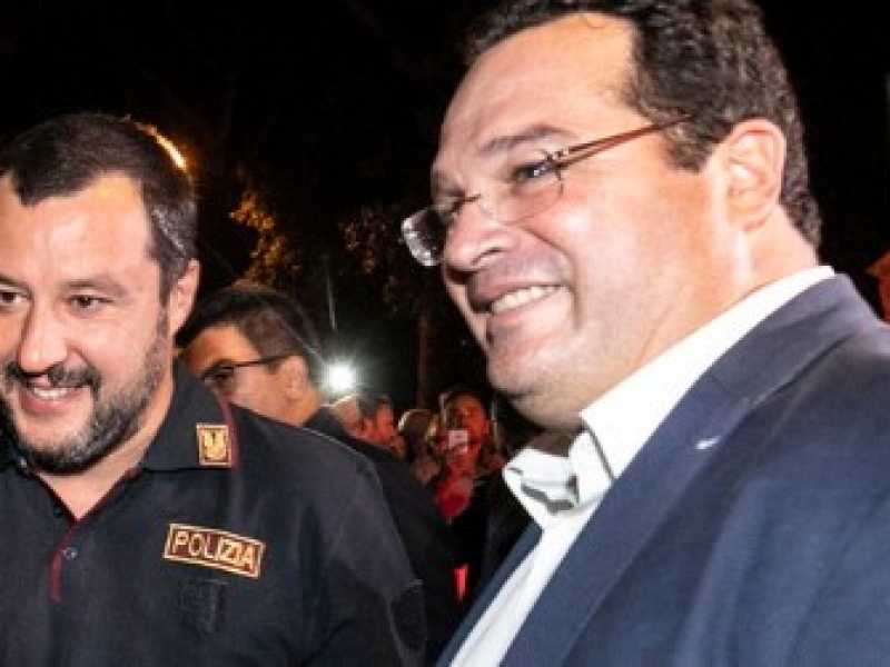 Matteo Salvini con Claudio Durigon a Latina (foto LaPresse)