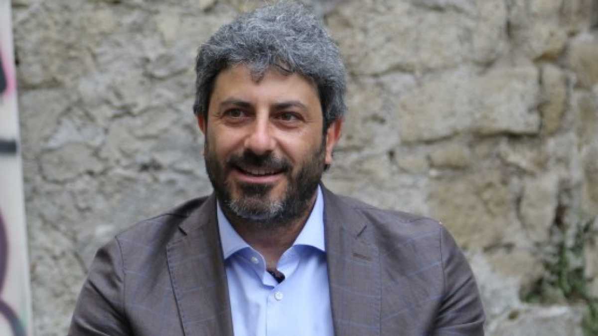 Immagine di Fico non ha il physique per impensierire i vicepremier