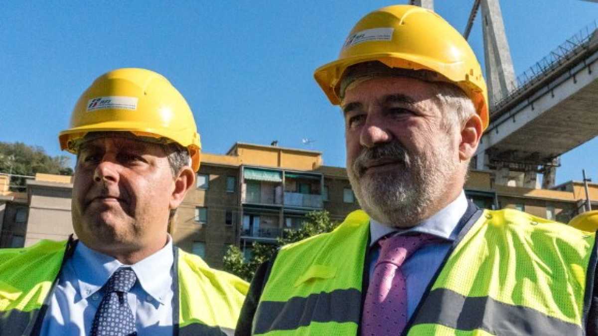 Immagine di I grillini si arrendono. Bucci commissario per la ricostruzione del Ponte Morandi