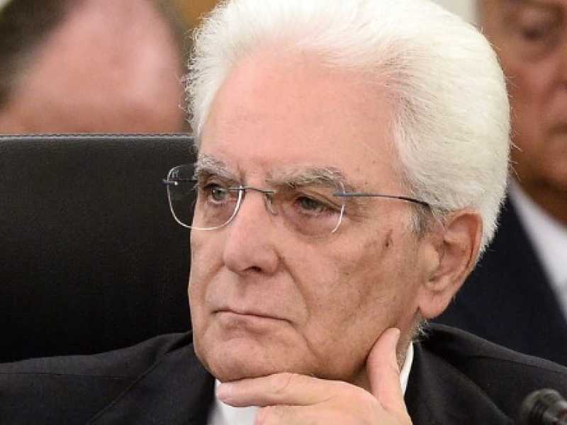 Migranti e sicurezza, Mattarella ricorda a Salvini che esiste la Costituzione