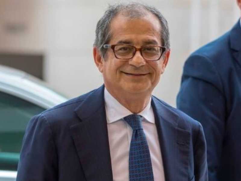 Il ministro dell'Economia, Giovanni Tria (foto LaPresse)