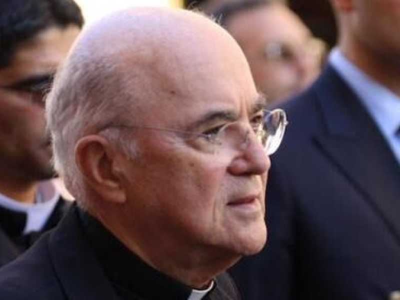 L'ex nunzio negli Stati Uniti mons. Carlo Maria Vigan&ograve;