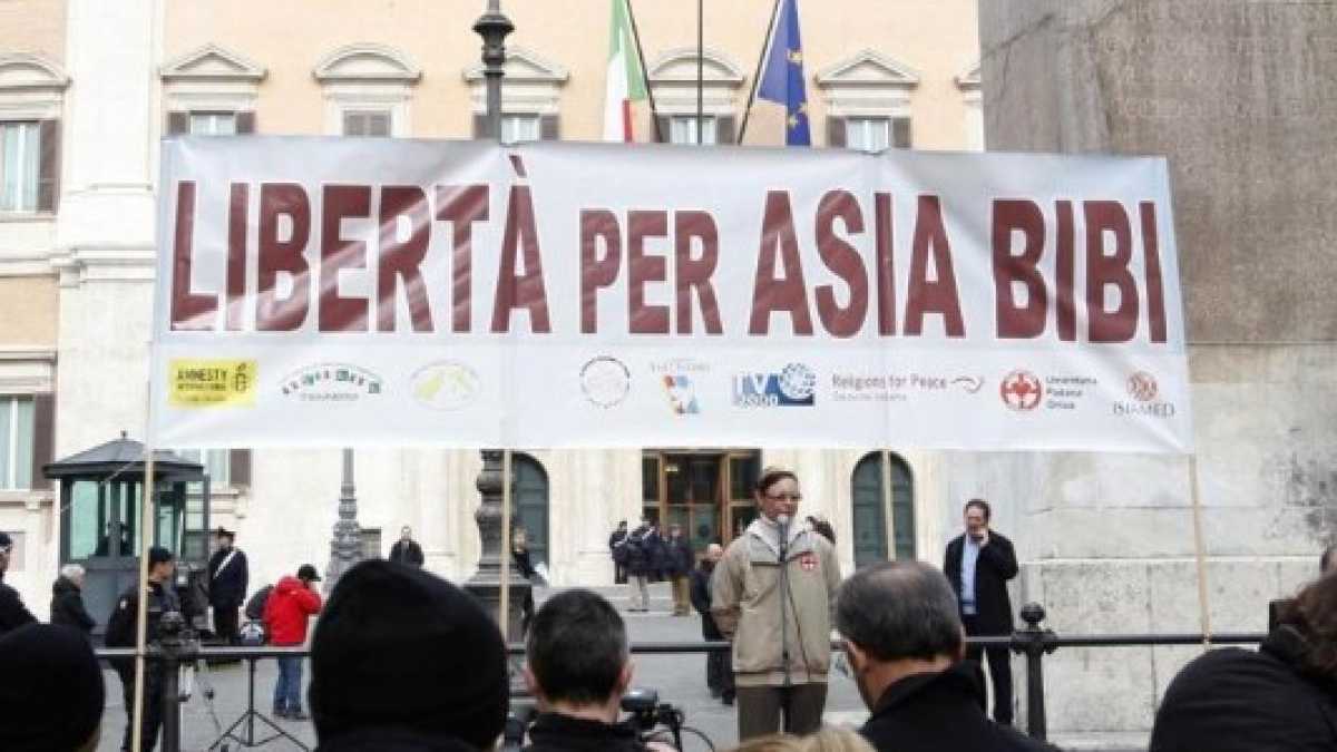 Immagine di Tutti uniti per Asia Bibi libera. L'appello di Renzi