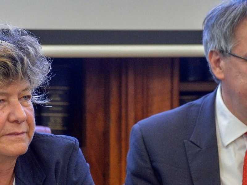 Il segretario generale della Cgil Susanna Camusso e l'ex capo della Fiom Maurizio Landini (Foto Imagoeconomica)