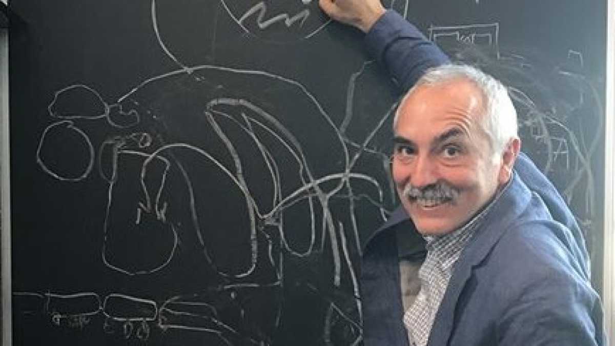 Immagine di De Finis, “antropologo, filmmaker, artista” e… amico del vicesindaco