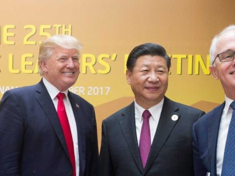 Il presidente americano Donald Trump e il presidente cinese Xi Jinping (Foto Wikipedia)
