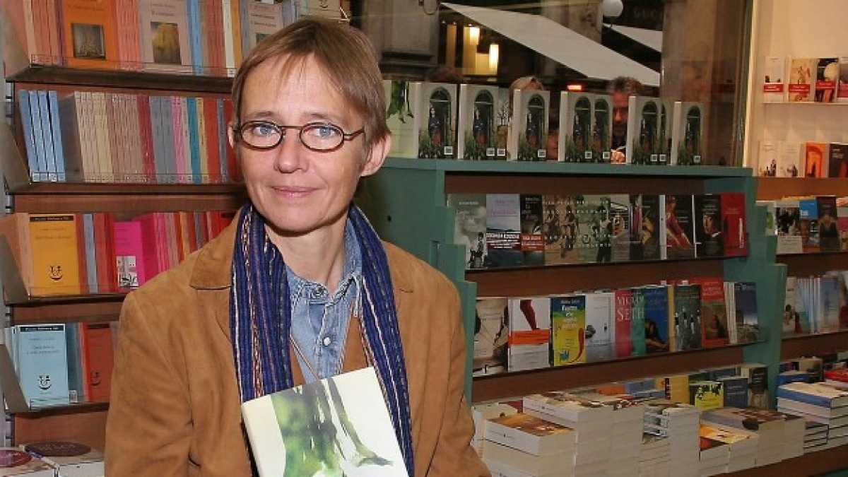 Immagine di Scoprire la poesia e trovare la salvezza