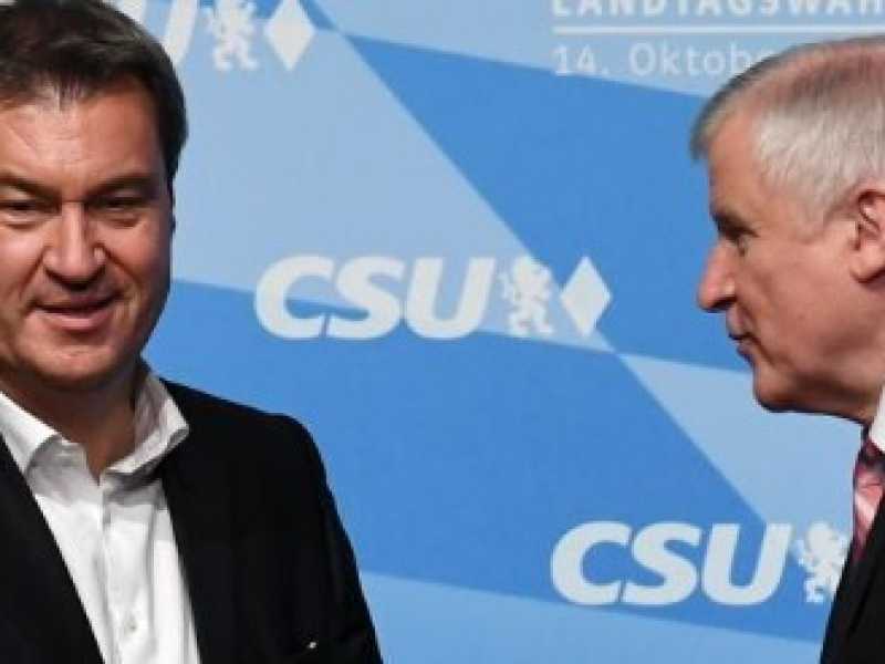 Markus S&ouml;der e Horst Seehofer (foto LaPresse)
